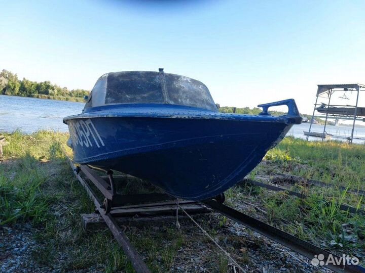 Продаю Обь с мотором
