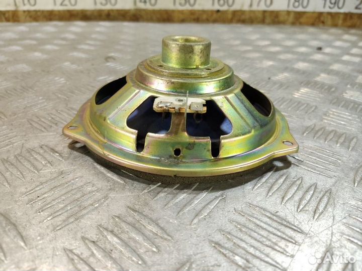 Динамик Kia Carens 2002 2006