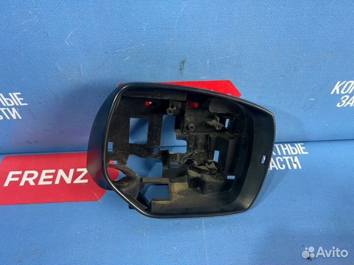 Корпус зеркала правый Subaru Forester SJ 2012-2018