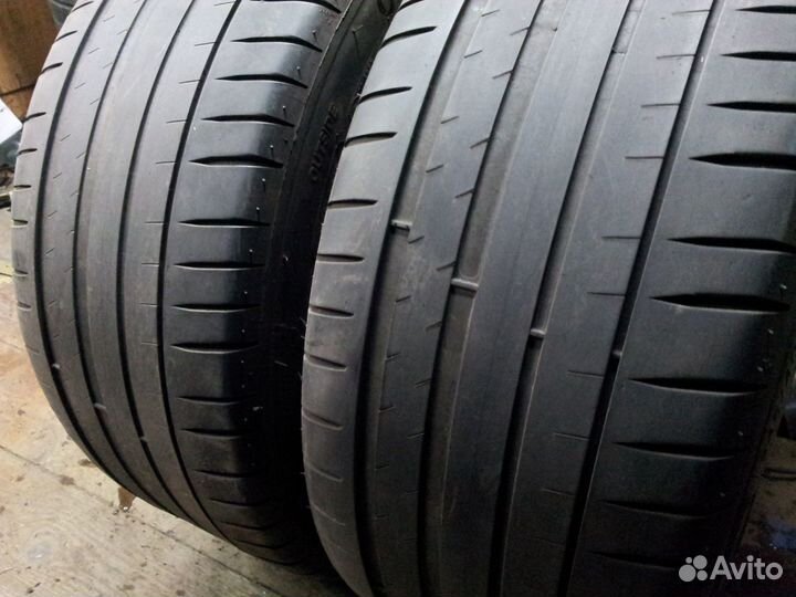 Michelin Pilot Sport 4 245/40 R18 97Y