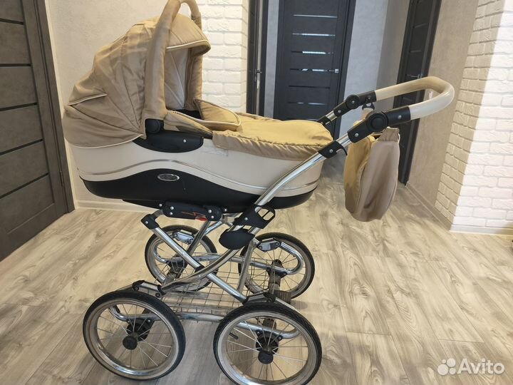 Продаётся детская коляска