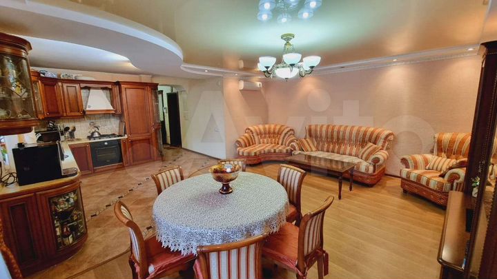 2-к. квартира, 73 м², 5/10 эт.