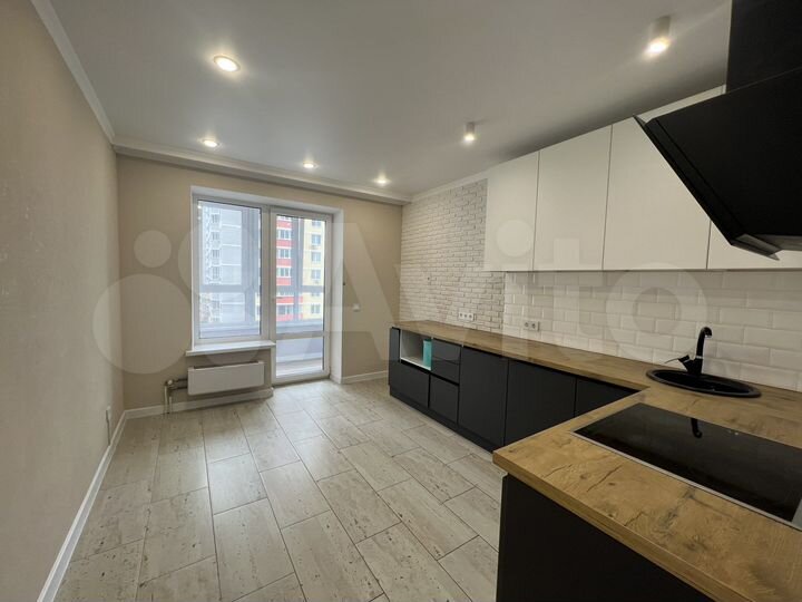 2-к. квартира, 55 м², 8/15 эт.