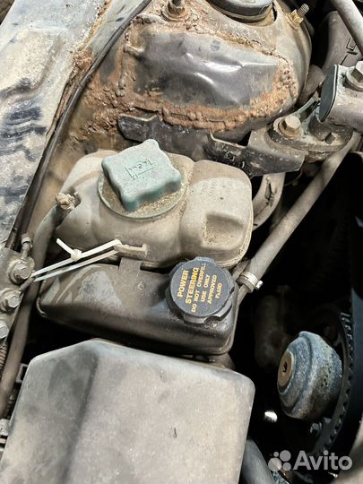 Бачок гур Volvo s80