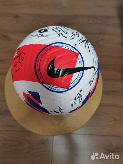 Мяч nike flight с автографами Фк Локомотив