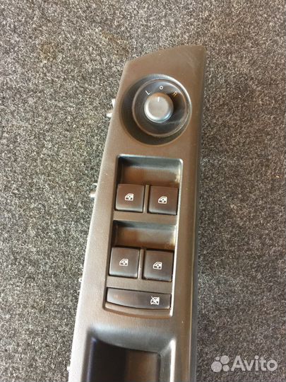 Блок управления стеклоподъемниками Chevrolet Cruze