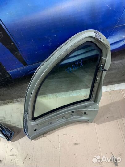 Стекло заднее боковое глухое BMW X5 E53