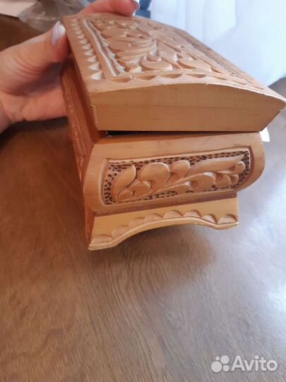 Шкатулка резная деревянная ручная работа