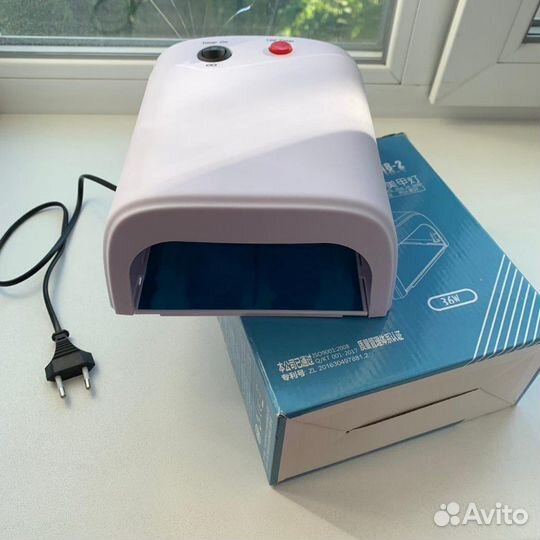 Уф-лампа для сушки ногтей