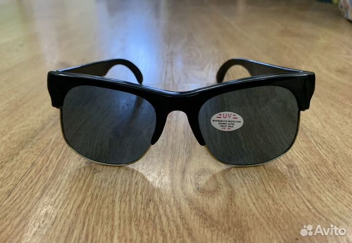 Очки солнцезащитные