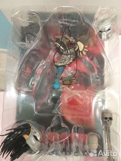 Хищник фигурка