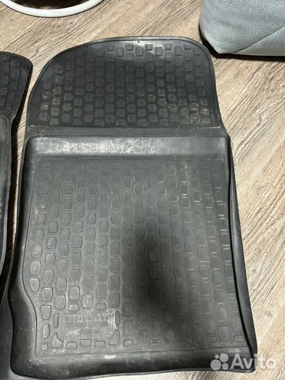 Оригинальные коврики в салон suzuki grand vitara