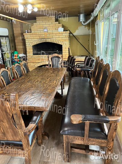 Стол обеденный и стулья из массива