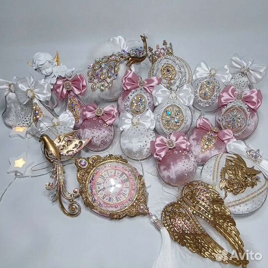 Очень роскошный набор ёлочных игрушек