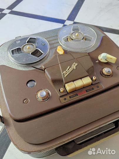 Раритетный магнитофон Комета мг-201