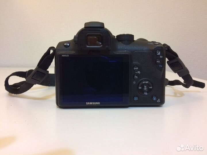 Фотоаппарат Samsung NX10
