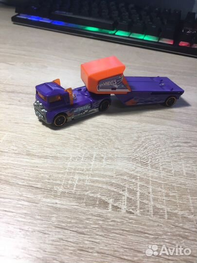 Машинки hot wheels