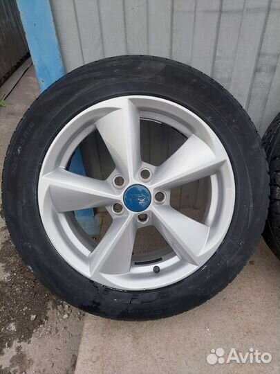 R16 Viatti Strada Asimmetrico V-130 205/55, PCD 5x108 DIA 63.3