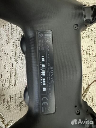 Джойстик PS4