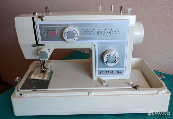 Швейная машина La Panthera