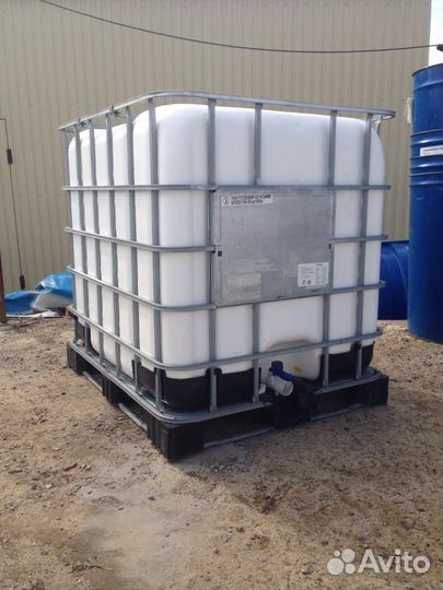 Еврокуб (кубовая емкость),б/у, белого цвета