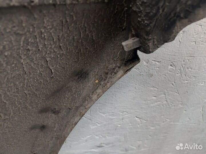 Крыло Skoda SuperB, 2005