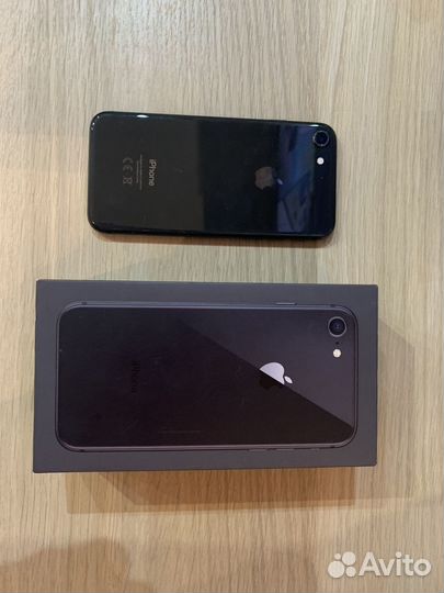 iPhone 8, 64 ГБ