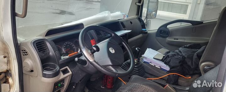 Nissan Cabstar, 2009