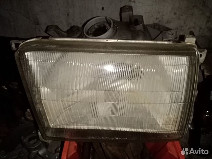 Фары Hilux Surf 185
