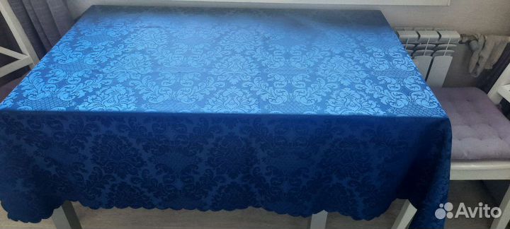 Скатерть большая, красивая