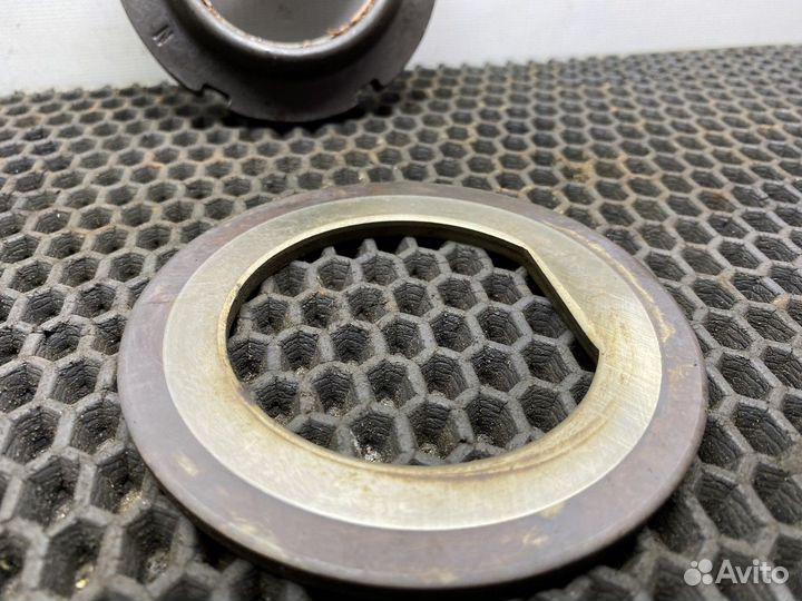 Гайка+шайба передней ступицы