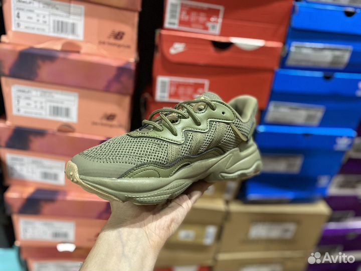 Кроссовки Adidas Ozweego