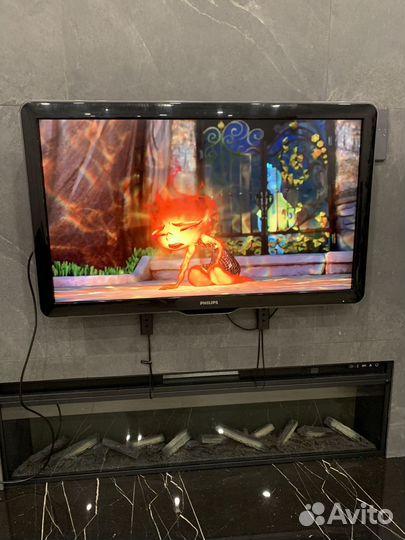 Телевизор philips 42' диагональ бу
