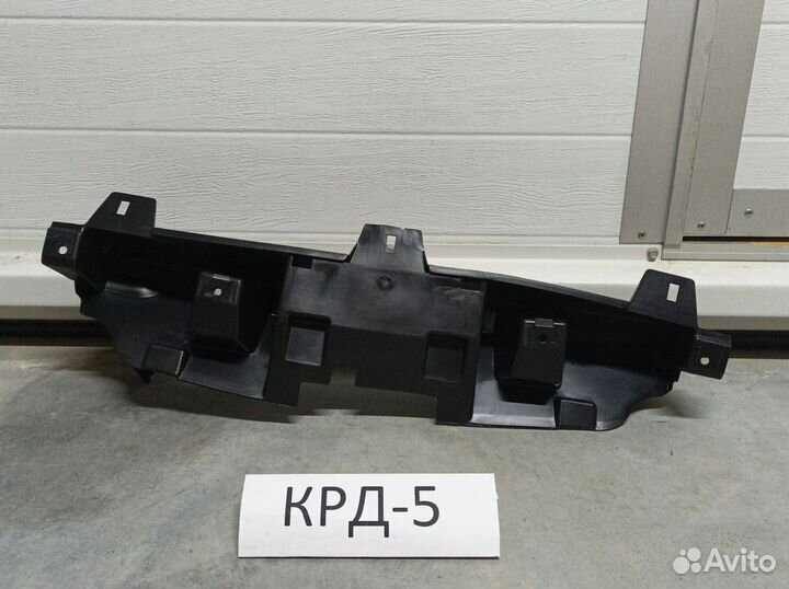 Дефлектор радиатора Jeep Grand Cherokee вк2 2010