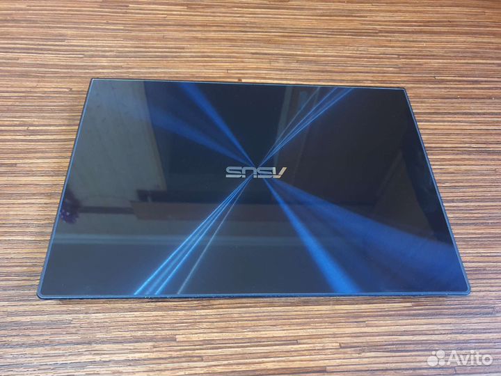 Мощный Asus Zenbook 14 2K/i7/SSD240/8gb