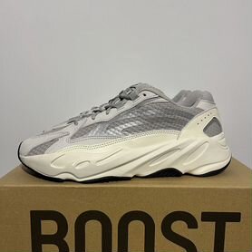 Adidas Yeezy Boost 700 V2 Static 10.5 US/ 42.5 RU