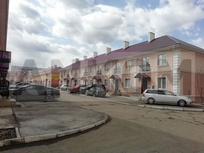 Таунхаус 142 м² на участке 1 сот.