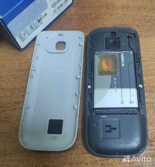 Телефон Nokia C2-01