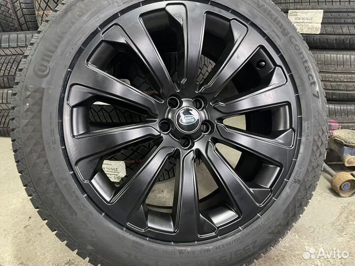 Оригинальные диски на Range Rover Velar R20