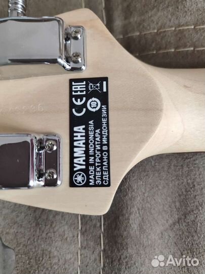 Бас гитара Yamaha trbx 174 old violin sunburst