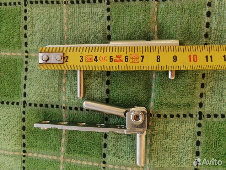 Петля оконная нижняя