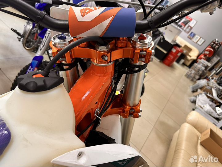 Мотоцикл ataki EF250R (4T 172FMM-6 4V) 21/18 (2023