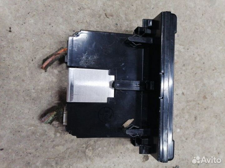 Дисплей информационный Volvo V50 универсал B5254T3