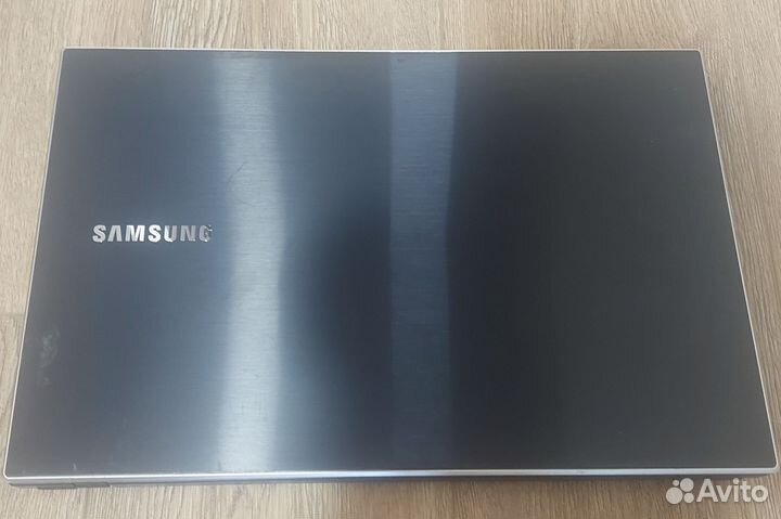 Ноутбук Samsung NP300V5A