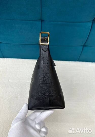 Сумка женская Louis Vuitton Carry