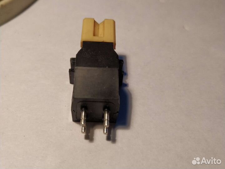 Головка звукоснимателя Unitra с катриджем mf-104