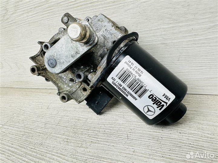 Моторчик стеклоочистителя передний Mercedes