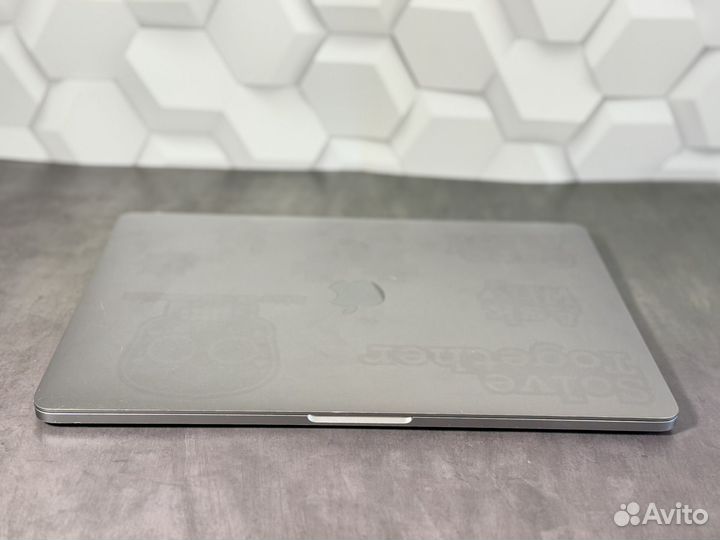 MacBook Pro 13 2019 Touch Bar