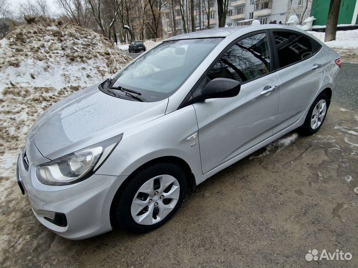 Hyundai Solaris 1.6 AT, 2012, 214 600 км