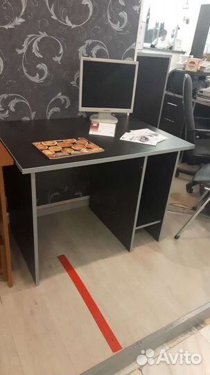 Компьютерный стол новый 1000х700 венге